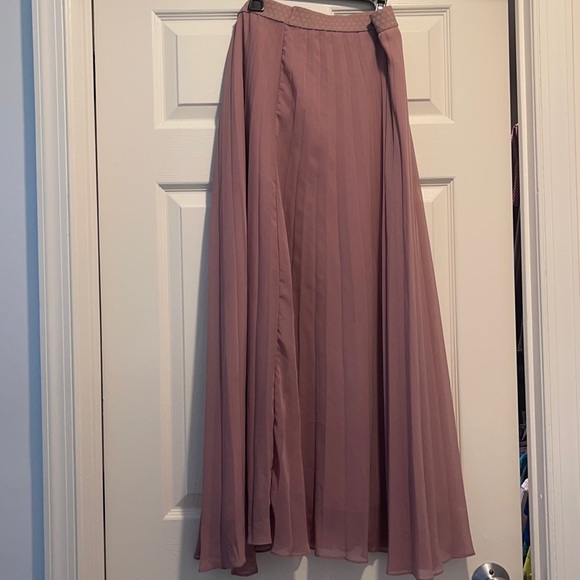 refka Dresses & Skirts - Dusty pink Maxi Skirt